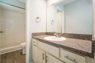 3426 Hacienda Dr, Dallas, TX 75233 - Photo 13
