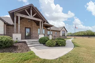 2533 Lime Ct, Burleson, TX 76028 - Photo 5