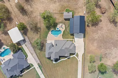 2533 Lime Court, Burleson, TX 76028 - Photo 3