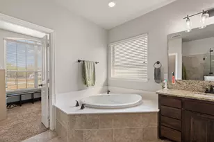 2533 Lime Ct, Burleson, TX 76028 - Photo 17