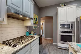 5829 Echo Bluff Dr, Haltom City, TX 76137 - Photo 13