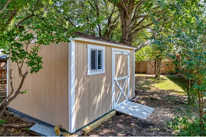 5829 Echo Bluff Drive, Haltom City, TX 76137 - Photo 35