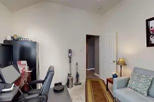 5829 Echo Bluff Dr, Haltom City, TX 76137 - Photo 21