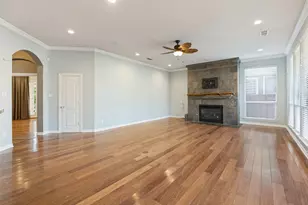 1827 Auburn Dr, Carrollton, TX 75007 - Photo 7