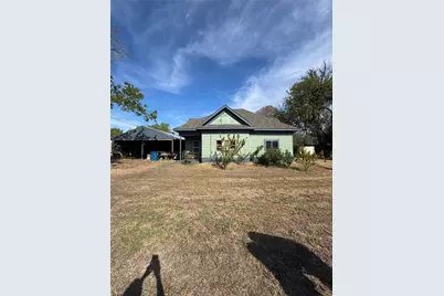 102 N 6th Street W, Dawson, TX 76639 - Photo 1