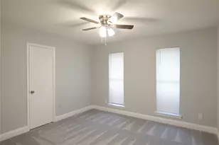 7137 Hunnicut Rd, Dallas, TX 75227 - Photo 15