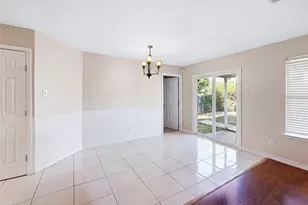5666 Hunters Bend Ln, Dallas, TX 75249 - Photo 9