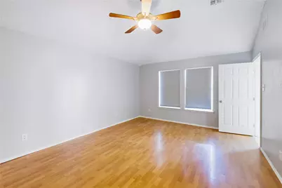 5666 Hunters Bend Lane, Dallas, TX 75249 - Photo 13