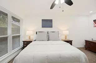 9038 Flicker Ln, Dallas, TX 75238 - Photo 17