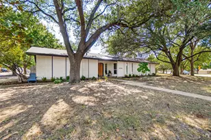 9038 Flicker Ln, Dallas, TX 75238 - Photo 1