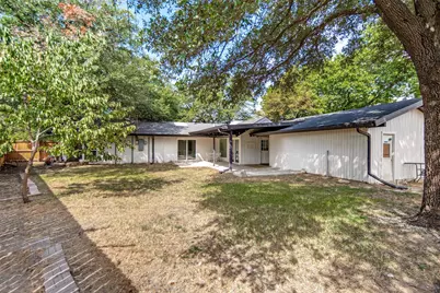 9038 Flicker Lane, Dallas, TX 75238 - Photo 25