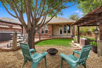 10880 Sedalia Drive, McKinney, TX 75072 - Photo 9