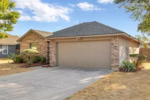2721 Carten St, Fort Worth, TX 76112 - Photo 1