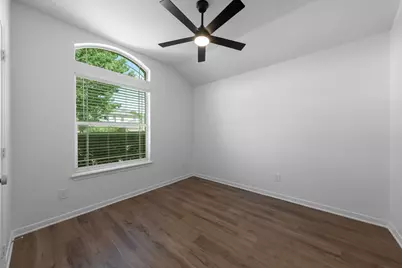 914 Hitchcock Circle, Duncanville, TX 75137 - Photo 5