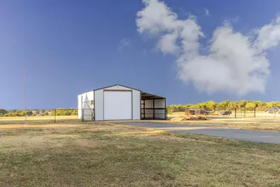 1209 Maple Street, Honey Grove, TX 75446 - Photo 31