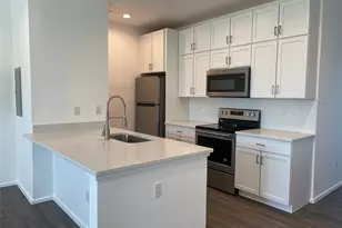 3275 Dallas St, Dallas, TX 75210 - Photo 3
