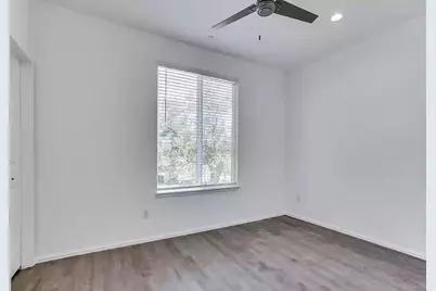 3275 Dallas Street #204, Dallas, TX 75210 - Photo 5