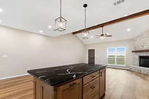 461 S Fm 196, Blossom, TX 75416 - Photo 11