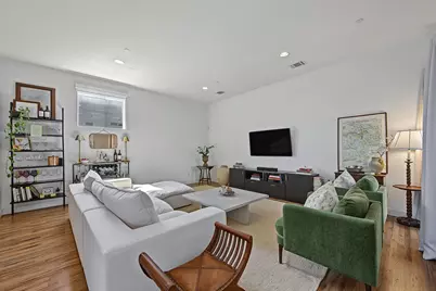 2310 N Fitzhugh Avenue #40, Dallas, TX 75204 - Photo 5