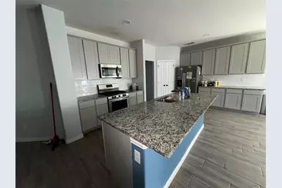 208 Flower Ridge Drive, Fort Worth, TX 76108 - Photo 5