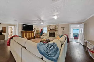 4101 Newport Bay Ct, Granbury, TX 76049 - Photo 11