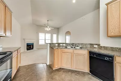 5601 Millers Creek Drive, Denton, TX 76226 - Photo 5