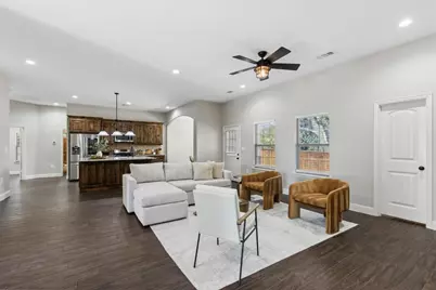 4662 Barbara Road, River Oaks, TX 76114 - Photo 5