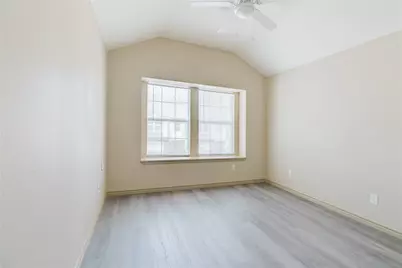 12604 Bay Avenue, Fort Worth, TX 76040 - Photo 11