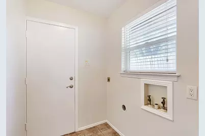 2912 Marsann Lane, Farmers Branch, TX 75234 - Photo 25