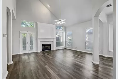 204 Arbor Creek Drive, Euless, TX 76039 - Photo 9