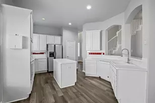 204 Arbor Creek Dr, Euless, TX 76039 - Photo 11