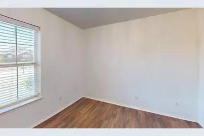 1815 Shanna Drive, Lancaster, TX 75134 - Photo 19