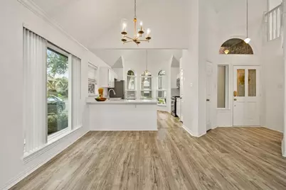 800 Fallen Leaf Court, Irving, TX 75063 - Photo 7