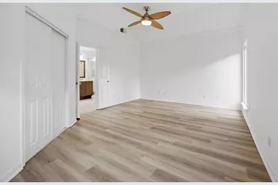 800 Fallen Leaf Court, Irving, TX 75063 - Photo 15