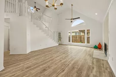 800 Fallen Leaf Court, Irving, TX 75063 - Photo 9
