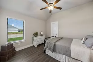 1402 Oliver Creek Ln, Justin, TX 76247 - Photo 13