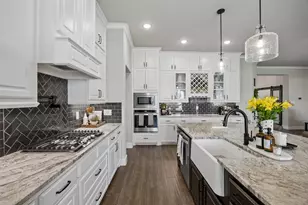 1402 Oliver Creek Ln, Justin, TX 76247 - Photo 5