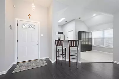 2202 Ashwood Court, Carrollton, TX 75006 - Photo 5