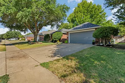 351 Meador Lane, Burleson, TX 76028 - Photo 3