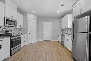 512 E Heron St, Denison, TX 75021 - Photo 3