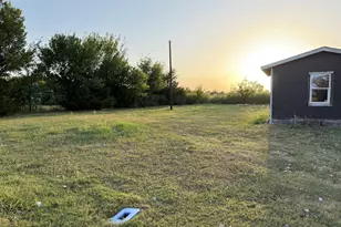 803 N U.S. Hwy 69, Celeste, TX 75423 - Photo 29