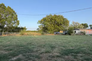 803 N U.S. Hwy 69, Celeste, TX 75423 - Photo 25