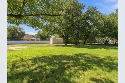 1810 Carpenter Street, Bridgeport, TX 76426 - Photo 31