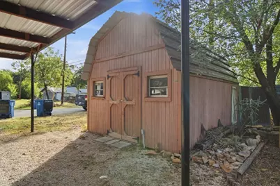 901 W 8th Street, Cisco, TX 76437 - Photo 27