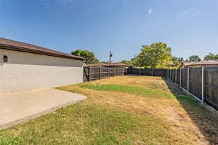5812 Regatta Cir, Dallas, TX 75232 - Photo 5
