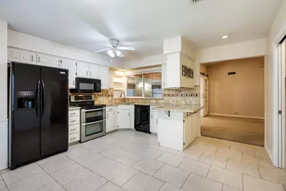 715 Salem Drive, Arlington, TX 76014 - Photo 9