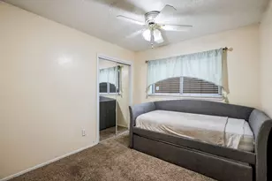 715 Salem Dr, Arlington, TX 76014 - Photo 29