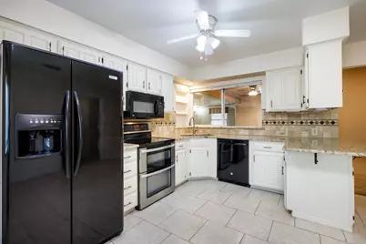 715 Salem Drive, Arlington, TX 76014 - Photo 11