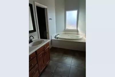 401 Pine Lane, Tolar, TX 76476 - Photo 5