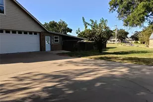 401 Pine Ln, Tolar, TX 76476 - Photo 19